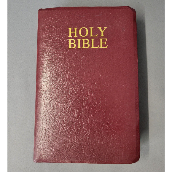 Holy Bible Book Kings James Version With Helps Words Of Christ Red Letter 2002 - Picture 1 of 16